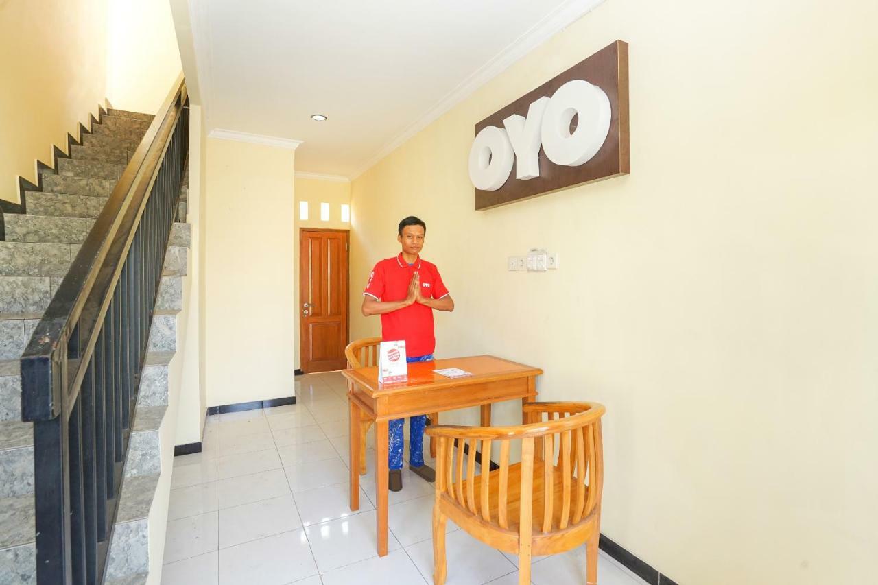 Oyo 522 Majapahit Homestay Syariah 2 Banyuwangi  Exteriör bild