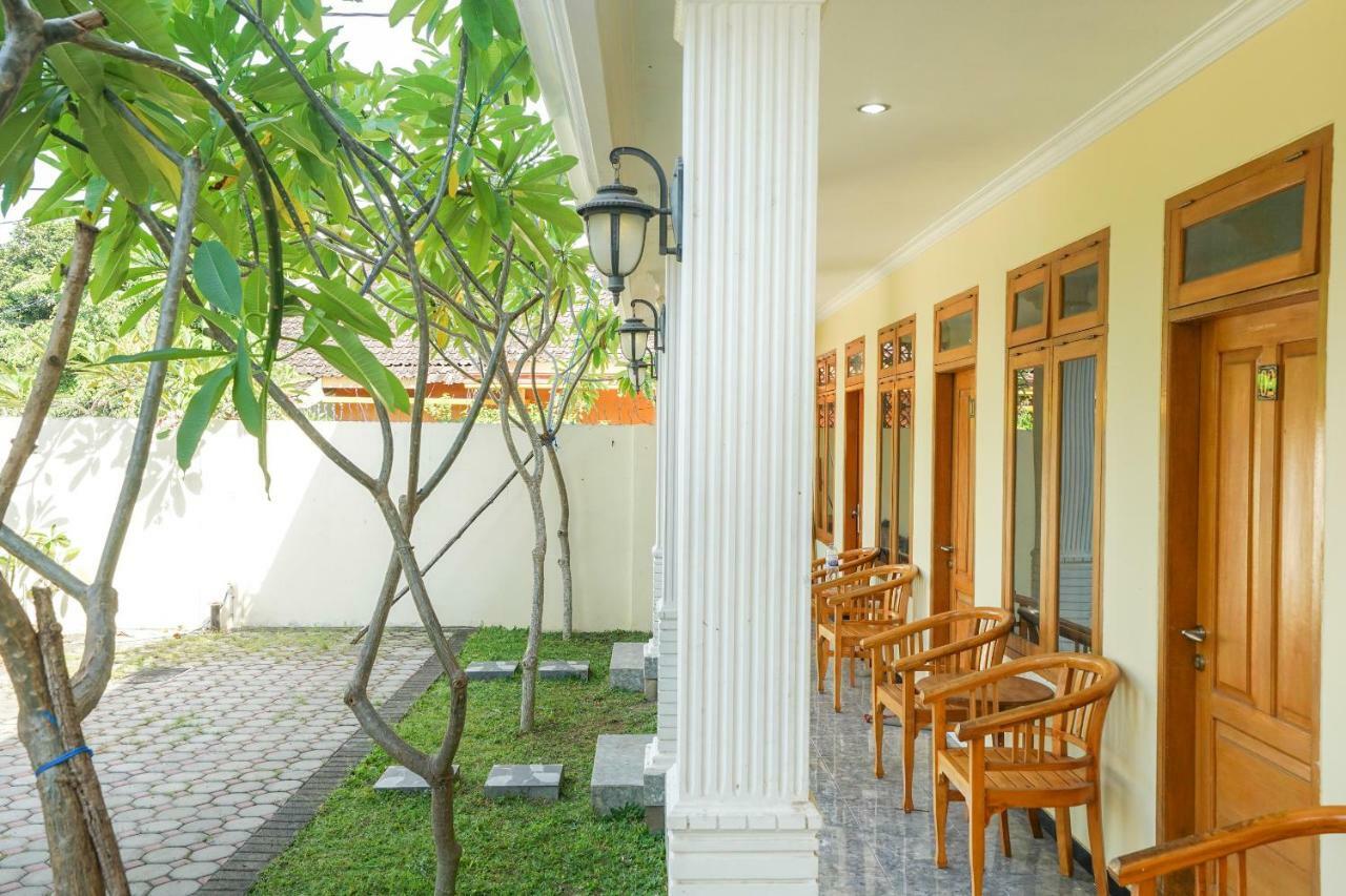 Oyo 522 Majapahit Homestay Syariah 2 Banyuwangi  Exteriör bild